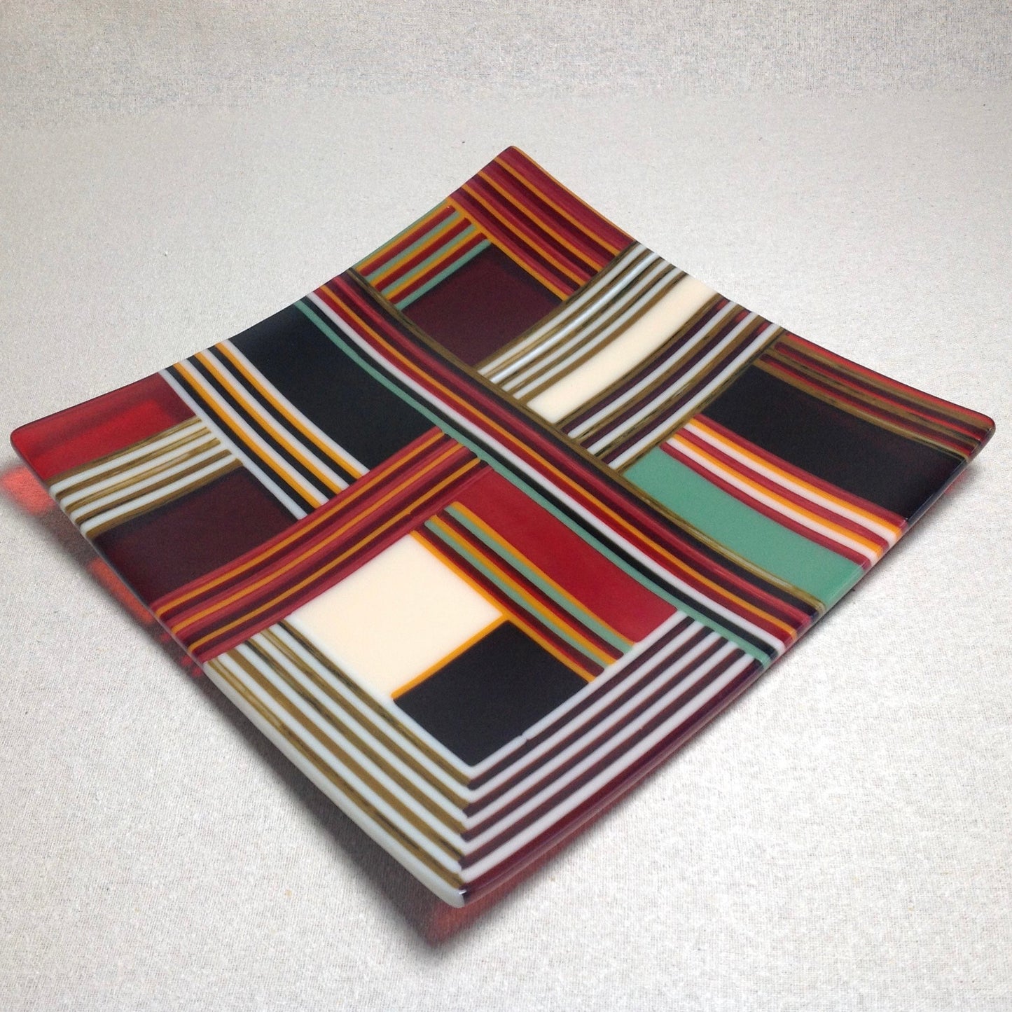 Autumnal Reds Strip Square Dish