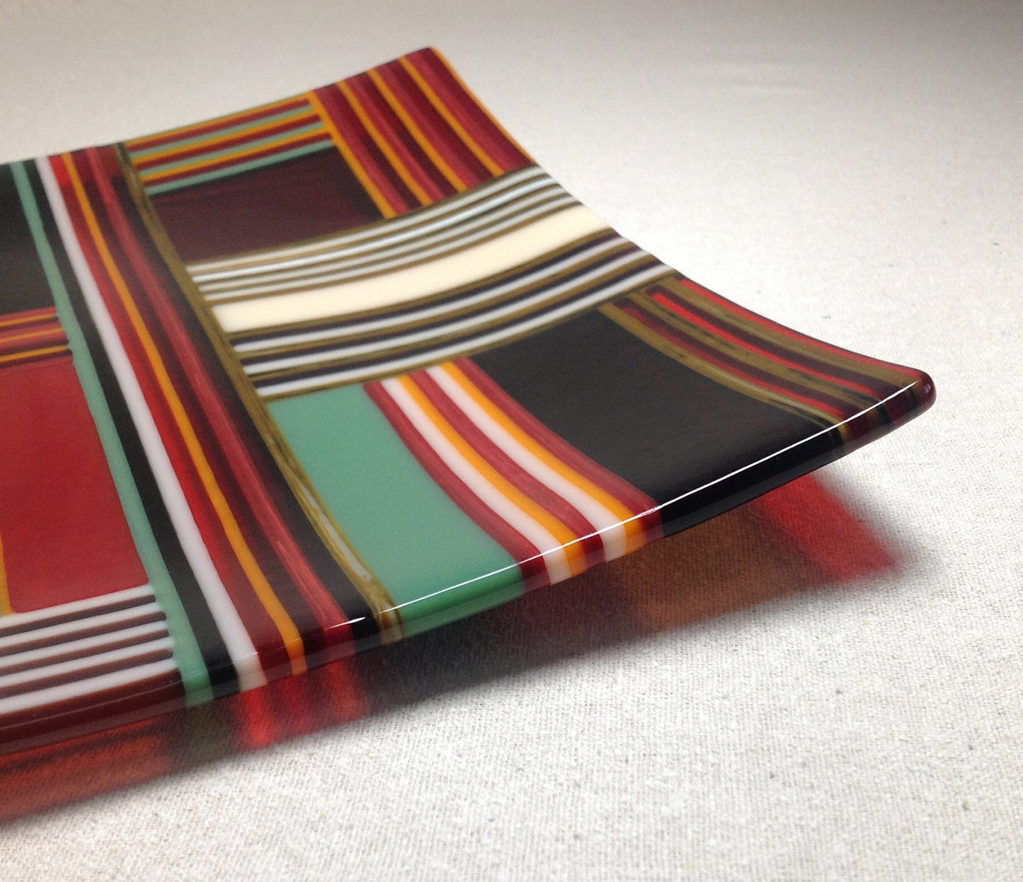 Autumnal Reds Strip Square Dish