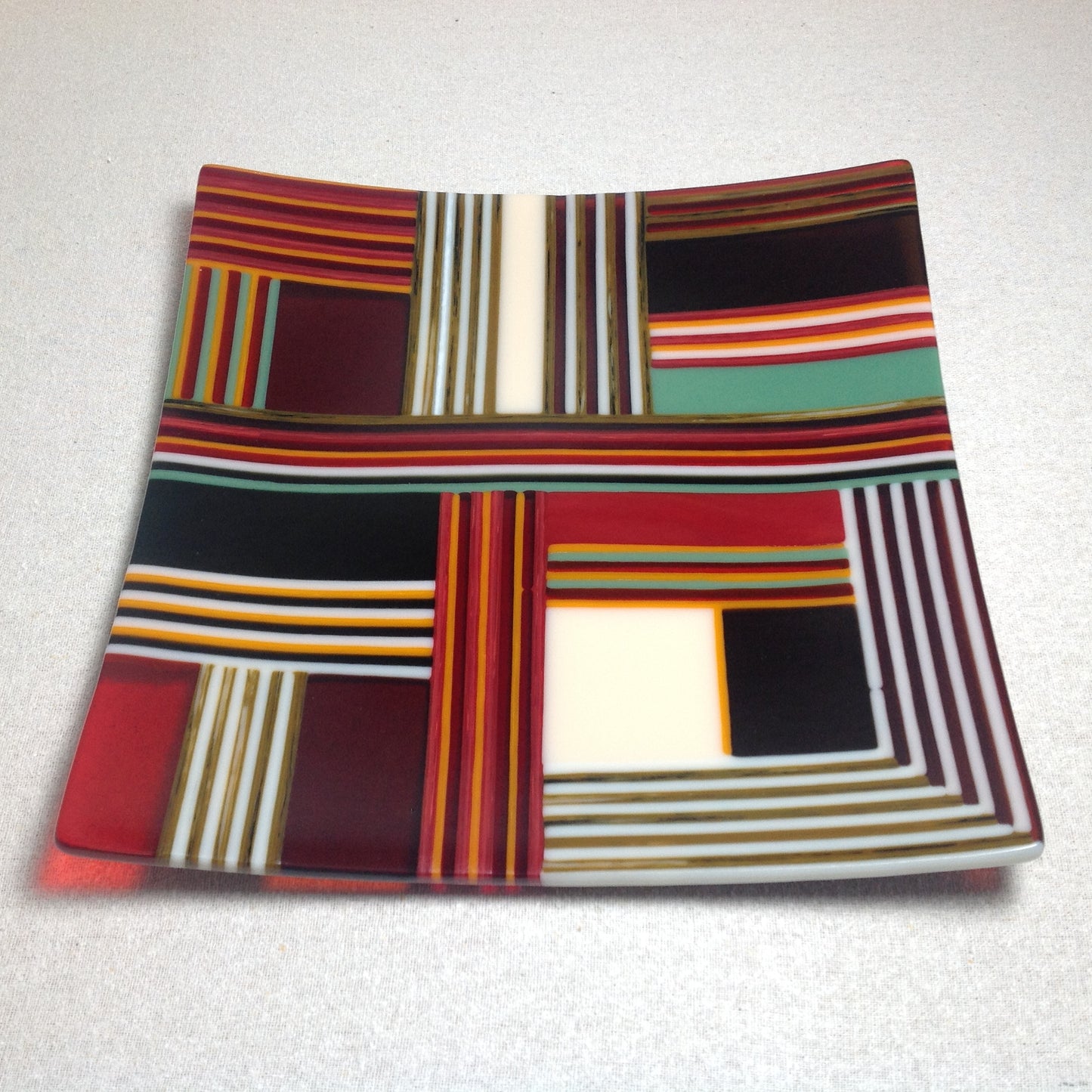 Autumnal Reds Strip Square Dish