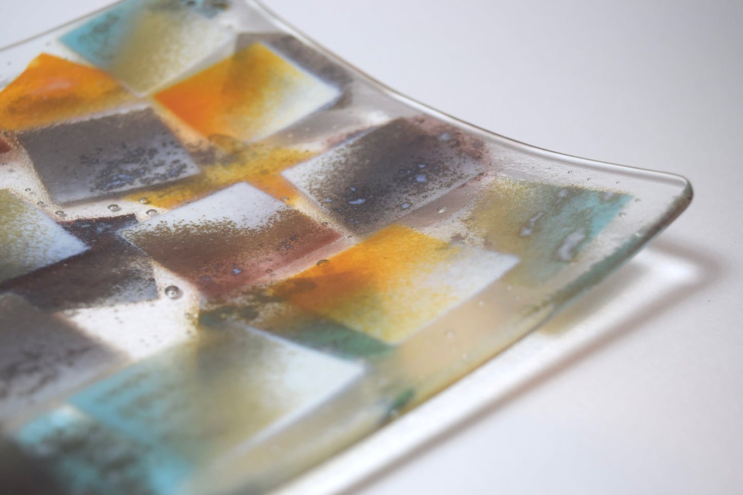 Powder Reaction Square Dish